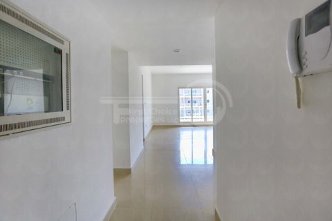 Apartmen di Al Reef, Abu Dhabi, UAE 2 bilik tidur, 114 meter persegi № 731201 - foto 2