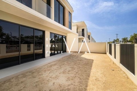 Vilă de închiriat în Dubai, EAU 4 dormitoare, 405 mp.  №637625 - poză 21