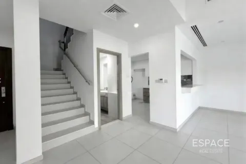 Villa à vendre à  Dubai Land, Dubai, EAU 3 chambres, 178 m2 № 738019 - photo 4