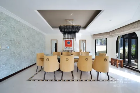 Villa til salg i Palm Jumeirah, Dubai, UAE 4 soveværelser, 465 kvm № 738020 - foto 6