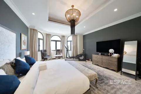 Villa til salg i Palm Jumeirah, Dubai, UAE 4 soveværelser, 465 kvm № 738020 - foto 12