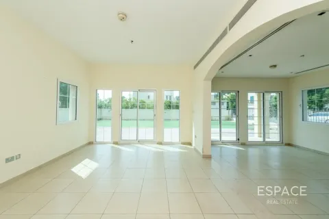 Вилла Jumeirah Village Triangle, Дубай, БАӘ-да 5 жатын бөлмелер, 372 м² № 737800 - фото 5