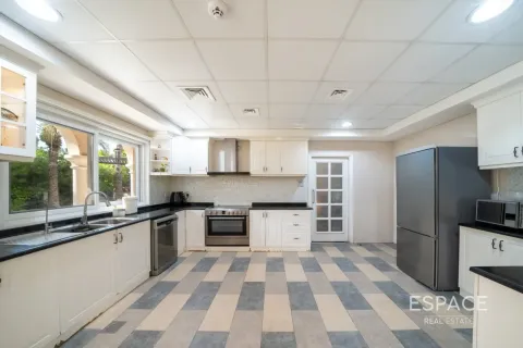 Villa te koop in Green Community, Dubai, VAE 5 slaapkamers, 548 vr.m., nr 737799 - foto 8