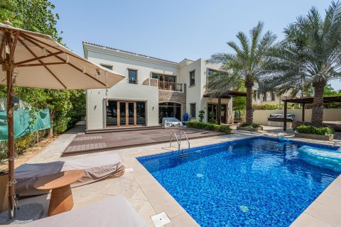 Villa zur Miete in Jumeirah Golf Estates, Dubai, VAE 5 Schlafzimmer, 508.18 m2 Nr. 764211 - Foto 23
