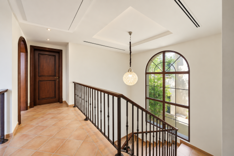 Villa zur Miete in Jumeirah Golf Estates, Dubai, VAE 5 Schlafzimmer, 508.18 m2 Nr. 764211 - Foto 13