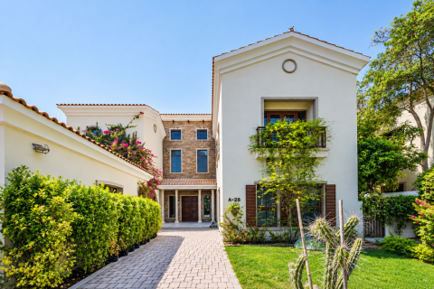 Villa in Jumeirah Golf Estates, Dubai, UAE 5 bedrooms, 508.18 sq.m. № 764211