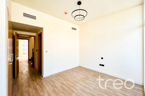 Таунхаус Дубай, БАӘ-да 4 жатын бөлмелер, 245.26 м² № 739282 - фото 14