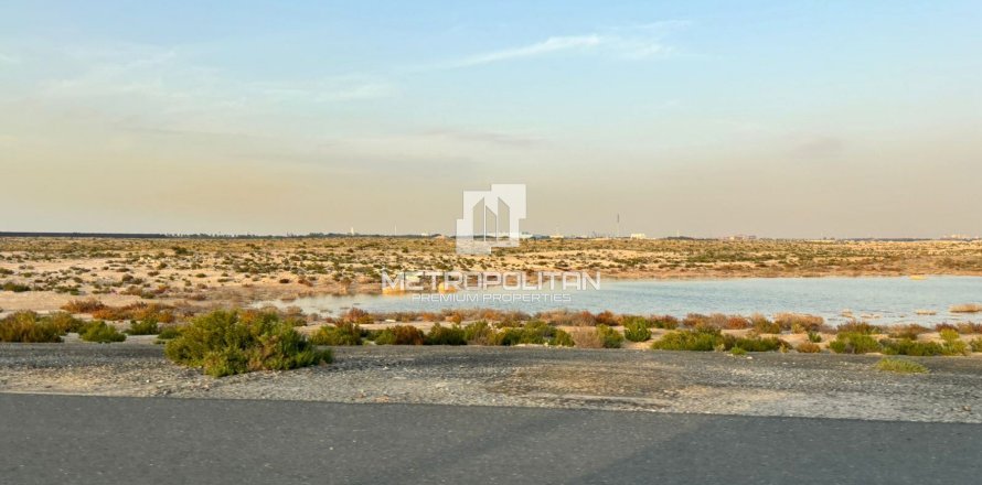زمین در Jebel Ali، Dubai ، امارات متحده عربی 929 متر مربع.  شماره 663403