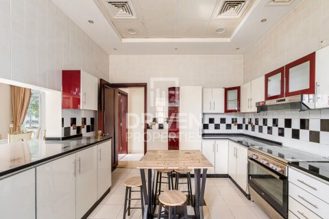 Huvila The Villa, Dubai, Arabiemiraatit 4 makuuhuonetta, 570.24 m2 № 768441 - kuva 23