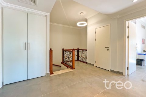Βίλα σε Meadows, Dubai, ΗΑΕ 4 υπνοδωμάτια, 373.28 τ.μ. Αρ. 733480 - φωτογραφία 12