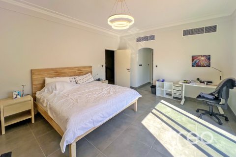 Βίλα σε Meadows, Dubai, ΗΑΕ 4 υπνοδωμάτια, 373.28 τ.μ. Αρ. 733480 - φωτογραφία 20