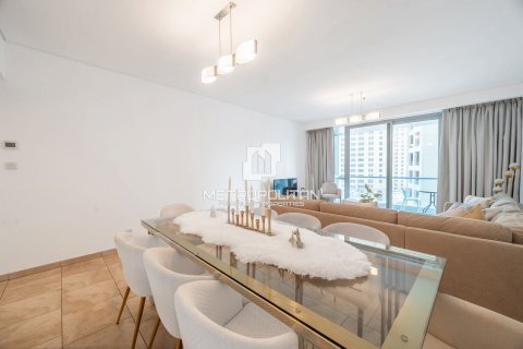 Appartement te huur in Jumeirah Beach Residence, Dubai, VAE 2 slaapkamers, 153 vr.m., nr 663855 - foto 2