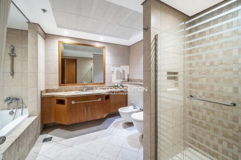 Appartement te huur in Jumeirah Beach Residence, Dubai, VAE 2 slaapkamers, 153 vr.m., nr 663855 - foto 16