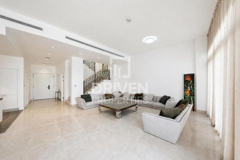 Radový dom v Palm Jumeirah, Dubai, SAE 5 spální, 479.94 m2 č. 759592 - Fotografia 3