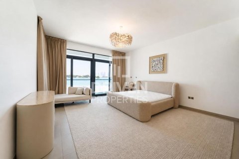 Radový dom v Palm Jumeirah, Dubai, SAE 5 spální, 479.94 m2 č. 759592 - Fotografia 13