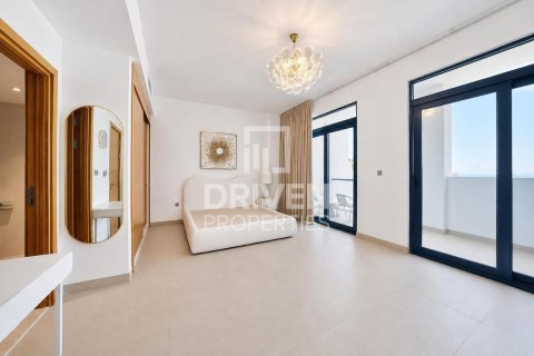 Radový dom v Palm Jumeirah, Dubai, SAE 5 spální, 479.94 m2 č. 759592 - Fotografia 14