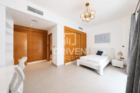 Radový dom v Palm Jumeirah, Dubai, SAE 5 spální, 479.94 m2 č. 759592 - Fotografia 7
