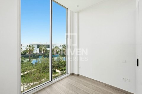 Casa urbana para arrendamento em Al Barari, Dubai, EAU 4 quartos, 179.77 m2 № 759591 - foto 10