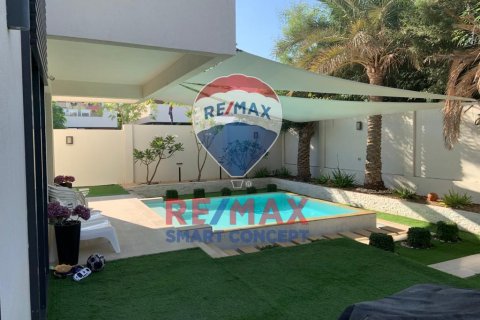 Villa on the Yas Island, Abu Dhabi, UAE 5 bedrooms, 438.5 sq.m. № 516371 - photo 18