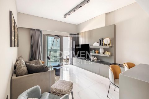 Apartmen di Business Bay, Dubai, UAE 2 bilik tidur, 96.99 meter persegi № 746722 - foto 5