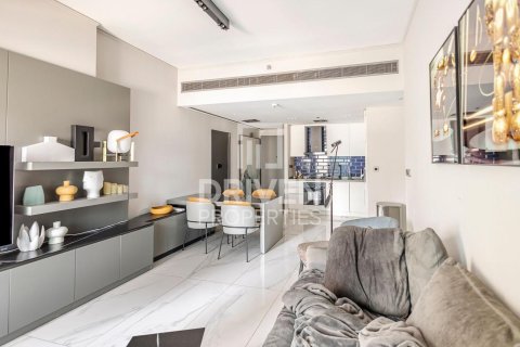 Apartmen di Business Bay, Dubai, UAE 2 bilik tidur, 96.99 meter persegi № 746722 - foto 6