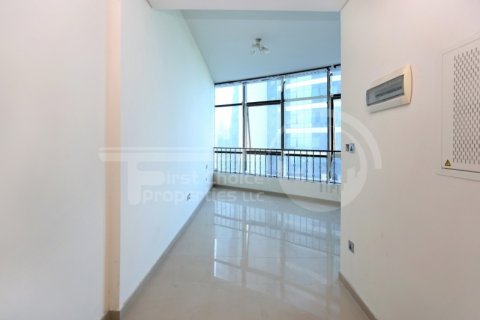 Apartment in Al Reem Island, Abu Dhabi, UAE 47.8 sq.m. № 731089 - photo 2