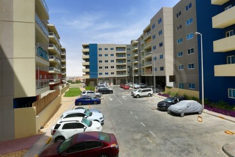 Lägenhet till försäljning i Al Reef, Abu Dhabi, UAE 1 sovrum, 74 kvm Nr. 731093 - fotografi 2