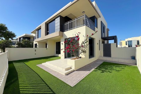 Shtëpi në qytet në Dubai Hills Estate, Dubai, Emiratet e Bashkuara Arabe 5 dhoma gjumi, 254.06 m2. № 762792