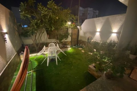 Villa in Jumeirah Village Circle, Dubai, UAE 3 bedrooms, 137 sq.m. № 712228 - photo 18