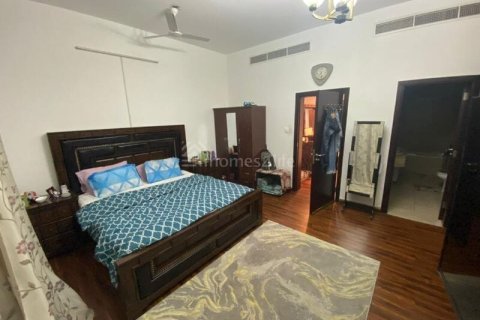 Villa in Jumeirah Village Circle, Dubai, UAE 3 bedrooms, 137 sq.m. № 712228 - photo 15