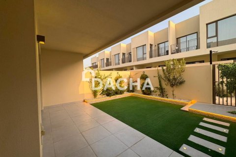 Villa in Dubai South (Dubai World Central), UAE 3 bedrooms, 181 sq.m. № 766060 - photo 7