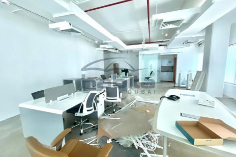 Zyrë në Business Bay, Dubai, Emiratet e Bashkuara Arabe 128.9 m2. № 514870 - Foto 6