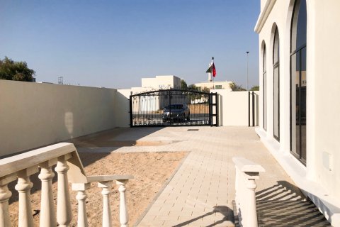 Kuća u nizu u gradu Dubai, UAE 5 spavaće sobe, 1211.64 m2 Br. 749885 - Slika 19
