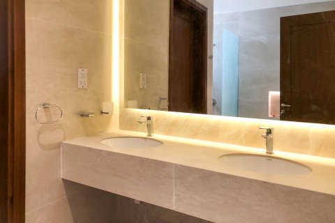 Kuća u nizu u gradu Dubai, UAE 5 spavaće sobe, 1211.64 m2 Br. 749885 - Slika 13