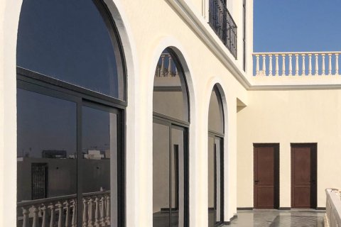 Kuća u nizu u gradu Dubai, UAE 5 spavaće sobe, 1211.64 m2 Br. 749885 - Slika 12