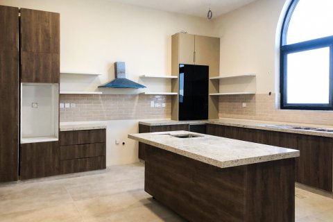 Kuća u nizu u gradu Dubai, UAE 5 spavaće sobe, 1211.64 m2 Br. 749885 - Slika 14