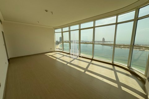 Wohnung zur Miete in Corniche Road, Abu Dhabi, VAE 5 Schlafzimmer, 371.6 m2 Nr. 517686 - Foto 4