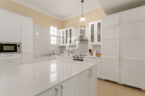 Vila u Al Barsha, Dubai, UAE 5 spavaćih soba, 762 m2 Br. 664483 - fotografija 29