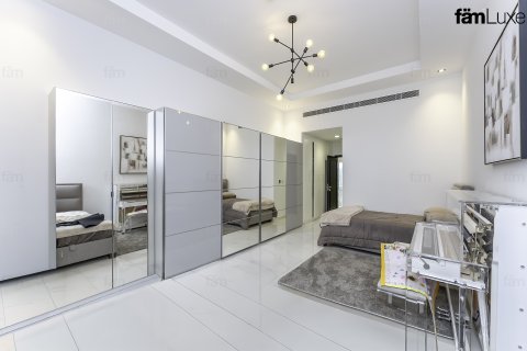 Dubai, संयुक्त अरब अमीरात में विला, 5 बेडरूम, 756.9 वर्ग मीटर, संख्या 638324 - फ़ोटो 14