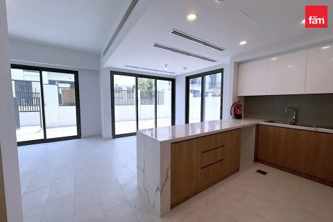Dubai, संयुक्त अरब अमीरात में विला, 4 बेडरूम, 245.1 वर्ग मीटर, संख्या 736983