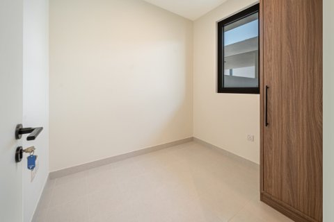 Városi lakóépület itt: Town Square, Dubai, EAE, 3 hálószoba, 195 m², azonosító: 735920 - fénykép 13