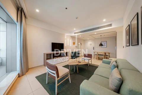 Sheikh Zayed Road, Dubai, UAE의 임대용 아파트 침실 3개, 147.9제곱미터 번호 746088 - 사진 2