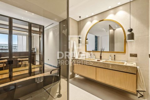 Lägenhet till försäljning i Al Wasl, Dubai, UAE 2 sovrum, 137.22 kvm Nr. 767155 - fotografi 17