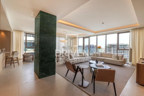 Appartamento a Al Wasl, Dubai, EAU 3 camere da letto, 194.17 mq. № 767153