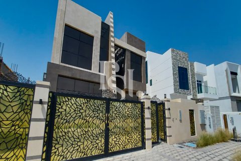 Terra para venda em Yas Island, Abu Dhabi, EAU 391 m2 № 717127 - foto 4