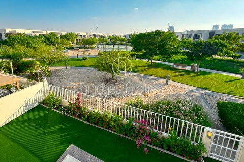 Villa i Dubai Hills Estate, Dubai, UAE 5 sovrum, 307 kvm Nr. 697392