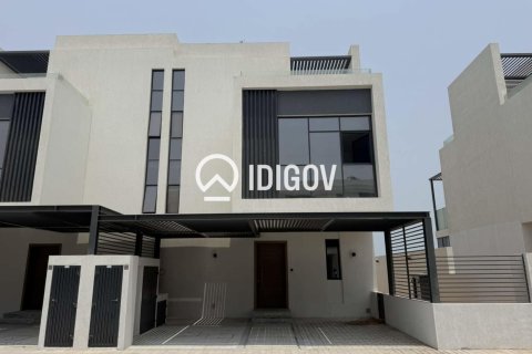 Casa urbana em Al Marjan Island, Ras Al Khaimah, EAU 2 quartos, 233.84 m2 № 735430