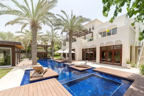 Villa til salgs i Dubai, Emiratene 19 soverom, 2500 kvm Nr. 678479 - Foto 3