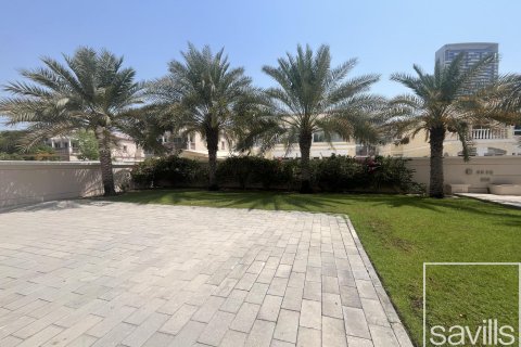فيلا للإيجار في Jumeirah Village Triangle، دبي، الإمارات العربية المتحدة 2 غرفة نوم ، 660.45 متر مربع ، رقم 755339 - صورة 3