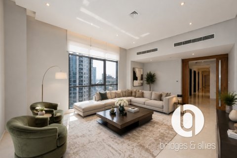 Downtown Dubai (Downtown Burj Dubai)、Dubai、UAE にあるマンションの賃貸物件 4ベッドルーム、298 m2、No709380 - 写真 2